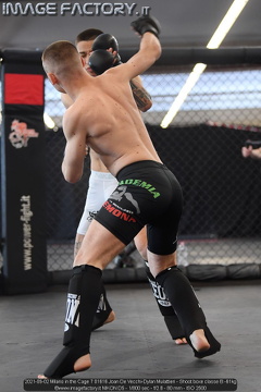 2021-05-02 Milano in the Cage 7 01616 Joan De Vecchi-Dylan Mulattieri - Shoot boxe classe B -61kg